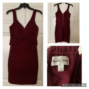 Emerald Sundae Burgundy Dress - Size Medium (juniors)